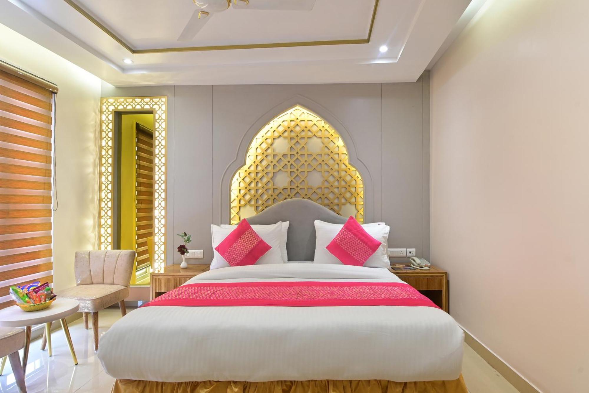 Hotel Gold Palace - 03 Mins Walk From New Delhi Railway Station Экстерьер фото