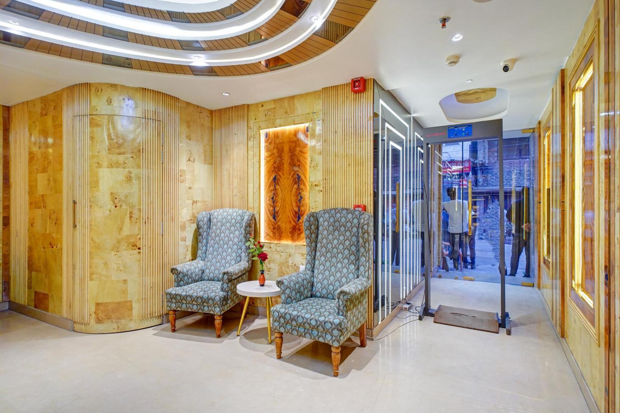 Hotel Gold Palace - 03 Mins Walk From New Delhi Railway Station Экстерьер фото
