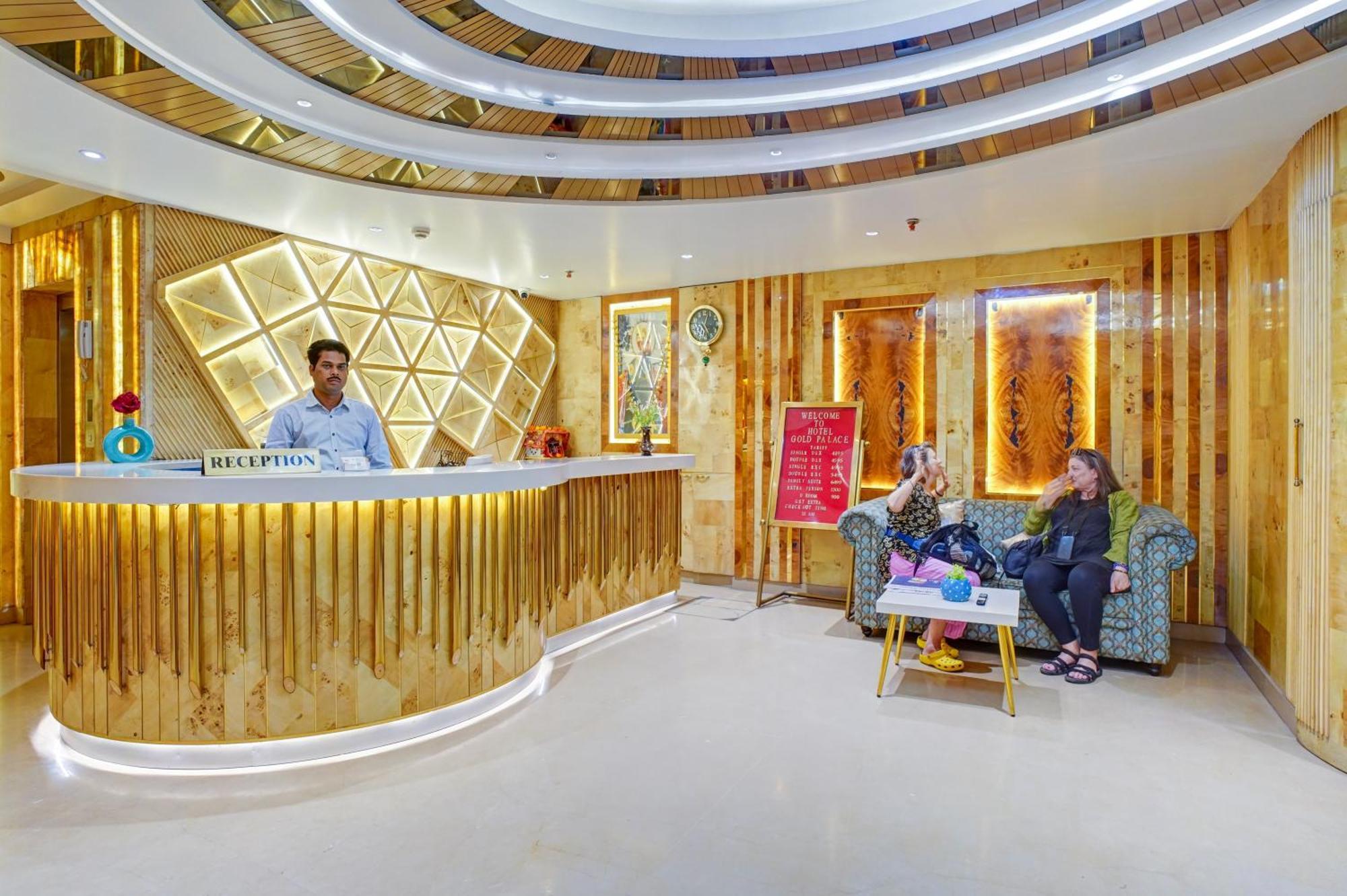 Hotel Gold Palace - 03 Mins Walk From New Delhi Railway Station Экстерьер фото