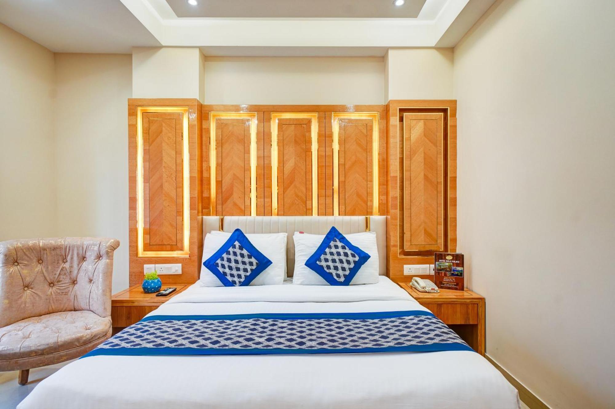 Hotel Gold Palace - 03 Mins Walk From New Delhi Railway Station Экстерьер фото